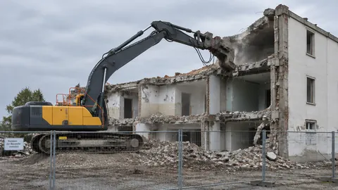 Demolición y tierras