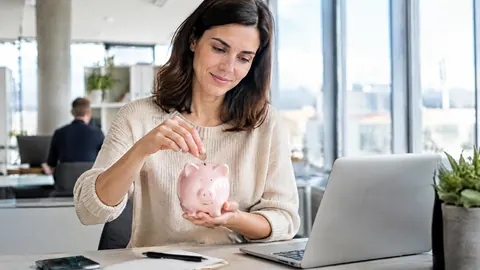 ¿Cuánto aporta la empresa al plan de pensiones de empleo?