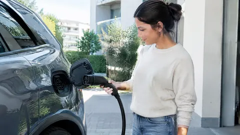 ¿Está asegurado el cable de carga del coche eléctrico?
