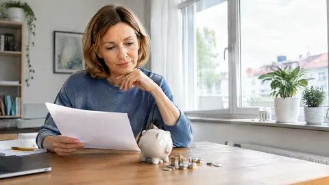 ¿Cómo tributa una pensión privada en España?
