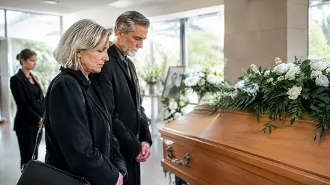 ¿Merece la pena un seguro de decesos?