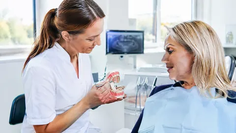 ¿Hay descuentos en prótesis dentales por ir a revisiones en España?