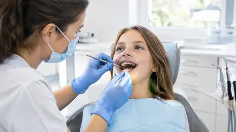 ¿Merece la pena un seguro dental para niños y ortodoncia?