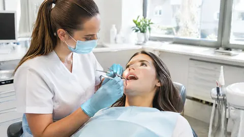 ¿Cubre el seguro dental la limpieza de boca?